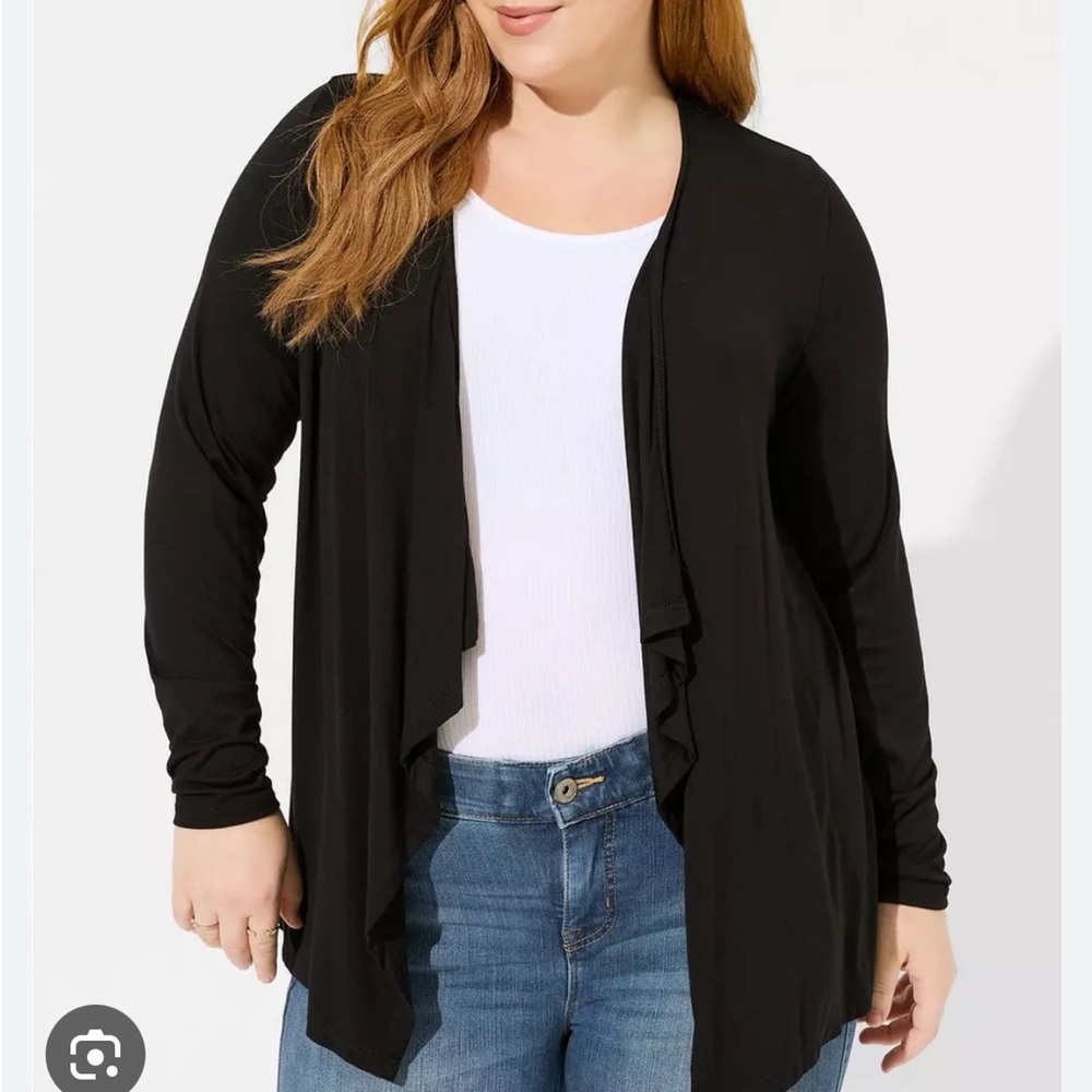 NWT TORRID ACTIVE Sweater